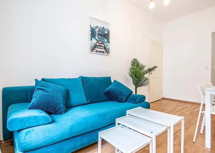 Like 2br Near Penzing