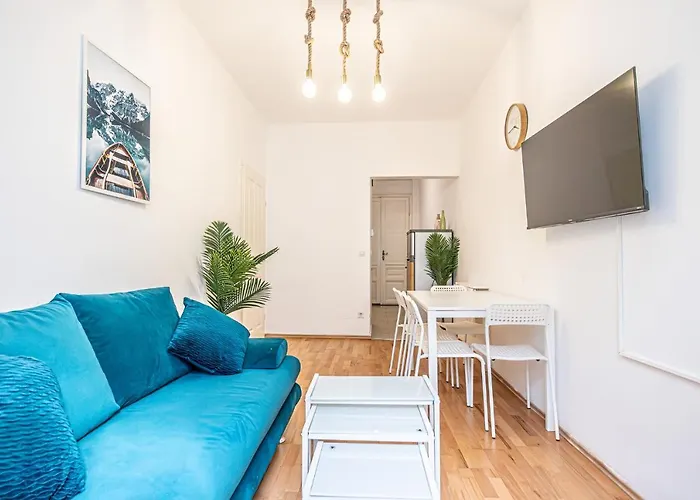 Like 2br Near Penzing *